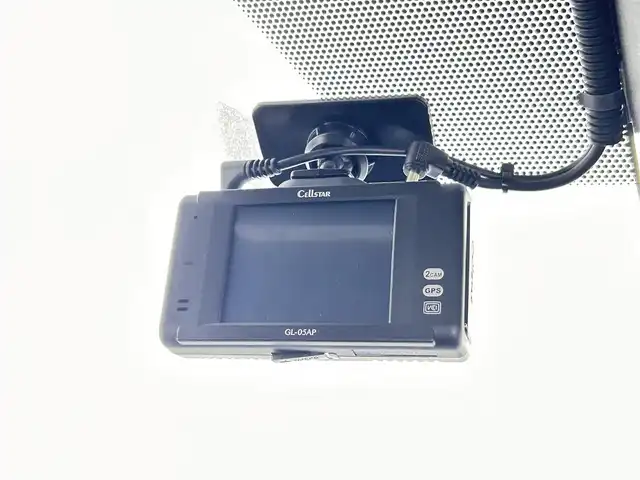 トヨタ ヴォクシー ハイブリッド ZS 煌Ⅲ 佐賀県 2021(令3)年 5.2万km イナズマスパーキングブラックガラスフレーク 純正9型ナビ/AM/FM/Bluetooth/SD/CD/DVD/フルセグTV/クルーズコントロール/バックカメラ/ETC/前後ドライブレコーダー/ウォークスルー/純正フロアマット/ハーフレザーシート/シートヒーター/両側パワースライドドア/純正16インチAW/横滑り防止装置/コーナーセンサー/レーンアシスト/プリクラッシュセーフティ/先行車発進告知機能/オートライト/オートマチックハイビーム/ステアリングリモコン/バイザー/電動格納ミラー