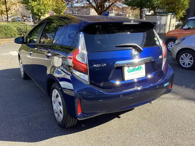 トヨタ アクア S スタイルブラック 神奈川県 2018(平30)年 2.4万km ダークブルーマイカ ワンオーナー/純正ナビ、TV/バックモニタ/ETC/セーフティーセンスC/スマートキー