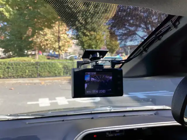 トヨタ アクア S スタイルブラック 神奈川県 2018(平30)年 2.4万km ダークブルーマイカ ワンオーナー/純正ナビ、TV/バックモニタ/ETC/セーフティーセンスC/スマートキー