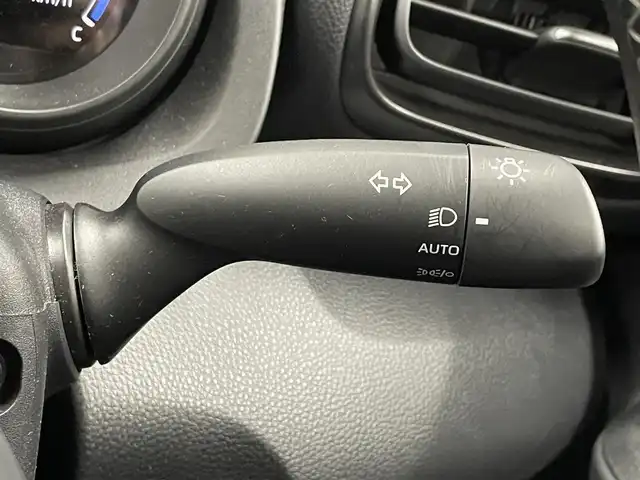 トヨタ ヤリスクロス ハイブリッド GRスポーツ 滋賀県 2023(令5)年 2.7万km ブラックマイカ 純正8インチナビ/バックカメラ/ETC2.0/前後ドラレコ/ブラインドスポットモニター/トヨタセーフティセンス/・プリクラッシュセーフティ/・レーントレーシングアシスト/・レーダークルーズコントロール/・オートマチックハイビーム/・ロードサインアシスト/LEDヘッドライト/クリアランスソナー/GRハーフレザーシート/GR革巻ステアリング/GRブレーキキャリパー/アルミペダル