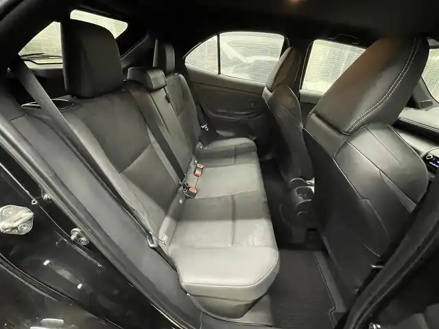 トヨタ ヤリスクロス ハイブリッド GRスポーツ 滋賀県 2023(令5)年 2.7万km ブラックマイカ 純正8インチナビ/バックカメラ/ETC2.0/前後ドラレコ/ブラインドスポットモニター/トヨタセーフティセンス/・プリクラッシュセーフティ/・レーントレーシングアシスト/・レーダークルーズコントロール/・オートマチックハイビーム/・ロードサインアシスト/LEDヘッドライト/クリアランスソナー/GRハーフレザーシート/GR革巻ステアリング/GRブレーキキャリパー/アルミペダル