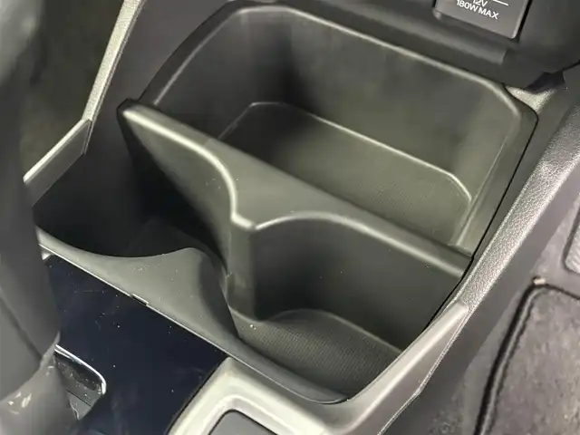 ホンダ フィット 13G F 富山県 2017(平29)年 1.1万km ルナシルバーM １オーナー/純正オーディオ（CD）/ホンダセンシング/ACC/CMBS（衝突軽減ブレーキ）/レーンキープアシストシステム/先行車発進お知らせ/スマートキー/プッシュスタート/横滑防止装置/純正マット・社外バイザー/保証書、取説/スペアキー