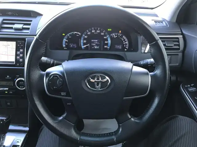 トヨタ カムリ ハイブリット Gパッケージ 栃木県 2011(平23)年 8.4万km アティチュードブラックマイカ (株)IDOMが運営する【じしゃロン小山店】の自社ローン対象車両になります。こちらは現金ご利用時の価格です。/自社ローンご希望の方は別途その旨お申付け下さい。//純正ワンセグナビ/（CD/AM/FMラジオ）/スマートキー/プッシュスタート/バックカメラ/ＥＴＣ/パワーシート/車高調/ステアリングリモコン/電動格納ドアミラー/パワーウインドウ/オートライト/防眩ミラー