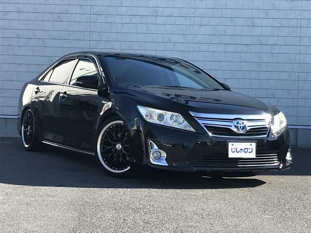 トヨタ カムリ ハイブリット Gパッケージ 千葉県 2011(平23)年 8.4万km アティチュードブラックマイカ (株)IDOMが運営する【じしゃロン柏店】の自社ローン対象車両になります。こちらは現金ご利用時の価格です。/自社ローンご希望の方は別途その旨お申付け下さい。//純正ワンセグナビ/（CD/AM/FMラジオ）/スマートキー/プッシュスタート/バックカメラ/ＥＴＣ/パワーシート/車高調/ステアリングリモコン/電動格納ドアミラー/パワーウインドウ/オートライト/防眩ミラー