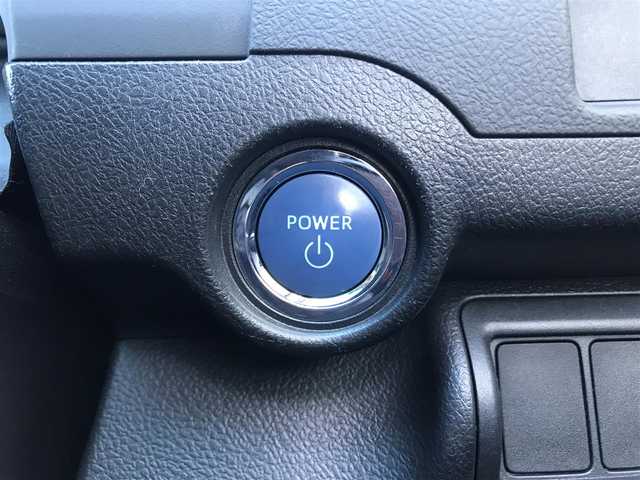 トヨタ カムリ ハイブリット Gパッケージ 千葉県 2011(平23)年 8.4万km アティチュードブラックマイカ (株)IDOMが運営する【じしゃロン柏店】の自社ローン対象車両になります。こちらは現金ご利用時の価格です。/自社ローンご希望の方は別途その旨お申付け下さい。//純正ワンセグナビ/（CD/AM/FMラジオ）/スマートキー/プッシュスタート/バックカメラ/ＥＴＣ/パワーシート/車高調/ステアリングリモコン/電動格納ドアミラー/パワーウインドウ/オートライト/防眩ミラー