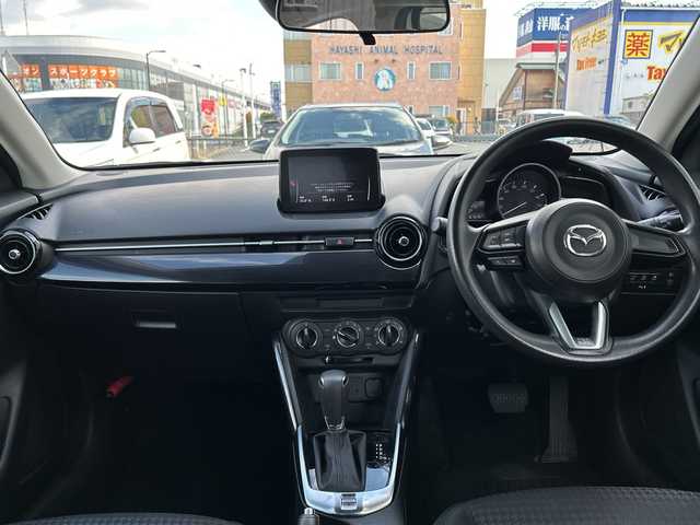 マツダ デミオ 15S 千葉県 2019(令1)年 6.2万km アークティックホワイト ブラインドスポットモニター/純正ナビ/バックカメラ/MTモード付き/シートリフター/USB/プッシュスタート/純正ドアバイザー/レベライザー/社外フロアマット/スマートキー