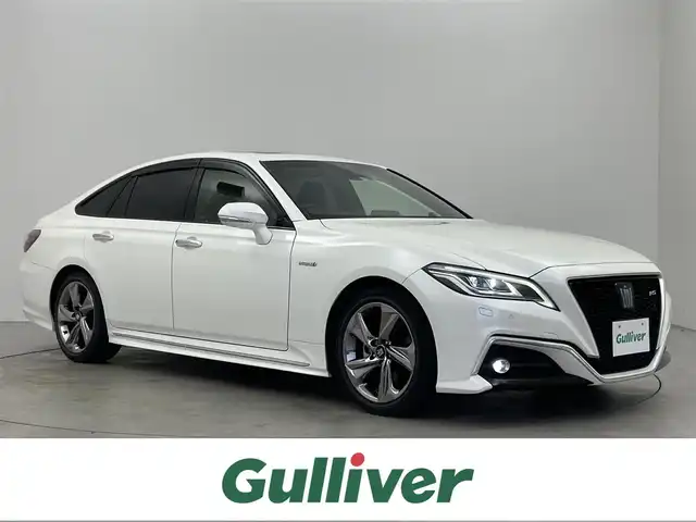 トヨタ クラウン ハイブリッド RS アドバンス 埼玉県 2019(令1)年 3.6万km ホワイトパールクリスタルシャイン サンルーフ　純正ナビ　デジタルインナーミラー　BSM　セーフティセンス　レーダークルーズコントロール　パワーシート　LEDヘッドライト　ETC　バックカメラ　ドライブレコーダー　レザーシート　地デジ