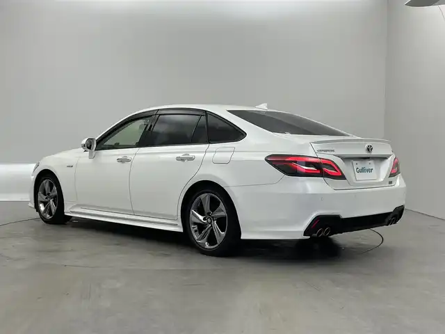 トヨタ クラウン ハイブリッド RS アドバンス 埼玉県 2019(令1)年 3.6万km ホワイトパールクリスタルシャイン サンルーフ　純正ナビ　デジタルインナーミラー　BSM　セーフティセンス　レーダークルーズコントロール　パワーシート　LEDヘッドライト　ETC　バックカメラ　ドライブレコーダー　レザーシート　地デジ