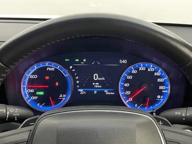 トヨタ クラウン ハイブリッド RS アドバンス 埼玉県 2019(令1)年 3.6万km ホワイトパールクリスタルシャイン サンルーフ　純正ナビ　デジタルインナーミラー　BSM　セーフティセンス　レーダークルーズコントロール　パワーシート　LEDヘッドライト　ETC　バックカメラ　ドライブレコーダー　レザーシート　地デジ