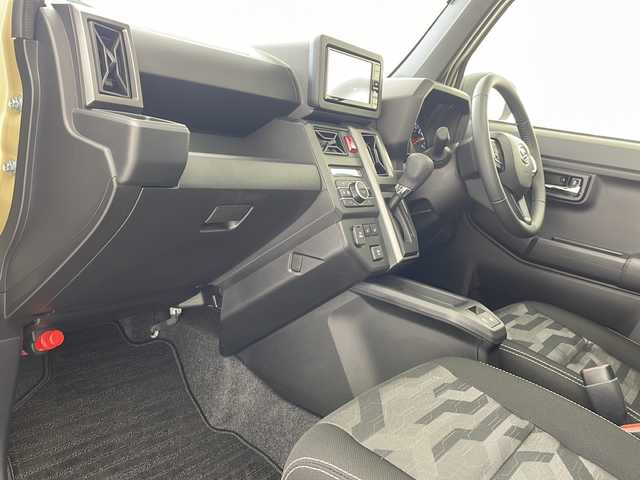 ダイハツ タフト G クロムベンチャー 沖縄県 2021(令3)年 1.2万km サンドベージュメタリック 社外ナビ(CN-HA01WD)/(フルセグＴＶ　ＤＶＤ再生　ＢＴ接続)/アラウンドビューモニター　/ドライブレコーダー　/コーナーセンサー　/ガラスルーフ　/ＬＥＤオートライト　/オートマチックハイビーム　/シートヒーター　/ＥＴＣ