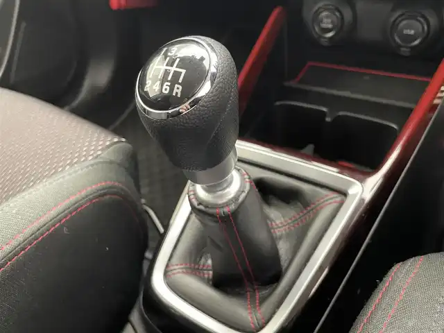 スズキ スイフト スポーツ セーフティPKG 愛知県 2018(平30)年 6.7万km ピュアホワイトP 純正８型ナビ　フルセグＴＶ　Ｂｌｕｅｔｏｏｔｈ　ＵＳＢ　全方位カメラ　ＥＴＣ　セーフティＰＫＧ　衝突軽減　追従クルコン　車線逸脱　ＬＥＤオートライト　フォグランプ　プッシュスタート　スマートキー　禁煙