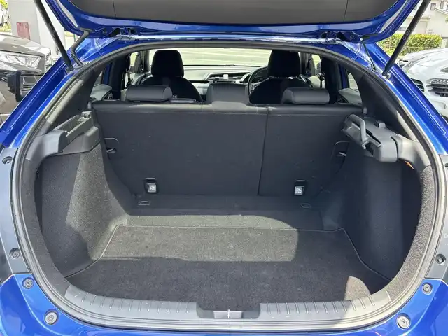 ホンダ シビック ハッチバック 熊本県 2019(平31)年 6.8万km ブリリアントスポーティブルーメタリック2トーン フルエアロ/純正ナビ（VXM-195VFi）/【フルセグTV/CD/DVD/Bluetooth/ラジオ】/バックカメラ/クルーズコントロール/パドルシフト/社外マフラー/社外足回り/前席シートヒーター/純正18インチAW/ビルトインETC/オートライト/LEDヘッドライト/フォグランプ/アイドリングストップ/ECON/横滑り防止機能/ブレーキホールド/社外フロアマット/革巻きステアリング/ステアリングスイッチ/保証書/取扱説明書