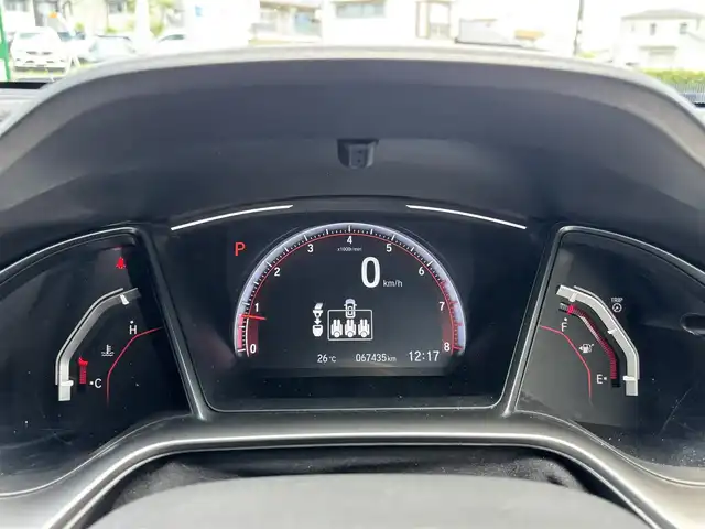 ホンダ シビック ハッチバック 熊本県 2019(平31)年 6.8万km ブリリアントスポーティブルーメタリック2トーン フルエアロ/純正ナビ（VXM-195VFi）/【フルセグTV/CD/DVD/Bluetooth/ラジオ】/バックカメラ/クルーズコントロール/パドルシフト/社外マフラー/社外足回り/前席シートヒーター/純正18インチAW/ビルトインETC/オートライト/LEDヘッドライト/フォグランプ/アイドリングストップ/ECON/横滑り防止機能/ブレーキホールド/社外フロアマット/革巻きステアリング/ステアリングスイッチ/保証書/取扱説明書