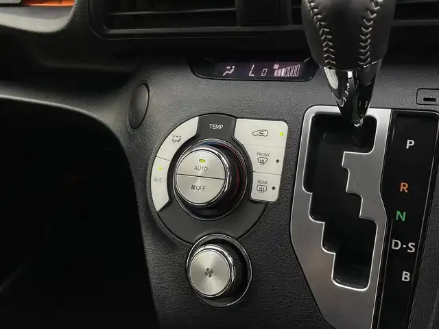 トヨタ シエンタ G クエロ 宮城県 2021(令3)年 2.2万km ベージュ 純正ナビ　/パノラミックビューモニター　/専用ハーフレザーシート　/両側パワースライドドア　/クリアランスソナー　/プリクラッシュセーフティ　/レーンディパーチャーアラート　/オートマチックハイビーム　/ＬＥＤヘッドランプ/フォグランプ/純正15インチAW/ETC/禁煙