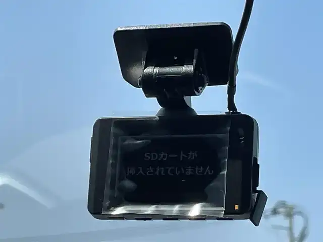 三菱 デリカＤ：２ ハイブリッドMZ ナビパッケージ 徳島県 2023(令5)年 1.3万km ピュアホワイトP 社外ナビ/プッシュスタート/バックカメラ/全方位カメラ/両側パワースライドドア/クルーズコントロール追従有/ヘッドアップディスプレイ/ETC/USB入力端子/前席シートヒーター/横滑り防止装置/コーナーセンサー/レーンキープアシスト/オートライト/LEDヘッドライト