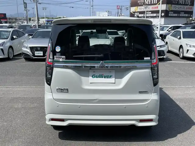 三菱 デリカＤ：２ ハイブリッドMZ ナビパッケージ 徳島県 2023(令5)年 1.3万km ピュアホワイトP 社外ナビ/プッシュスタート/バックカメラ/全方位カメラ/両側パワースライドドア/クルーズコントロール追従有/ヘッドアップディスプレイ/ETC/USB入力端子/前席シートヒーター/横滑り防止装置/コーナーセンサー/レーンキープアシスト/オートライト/LEDヘッドライト