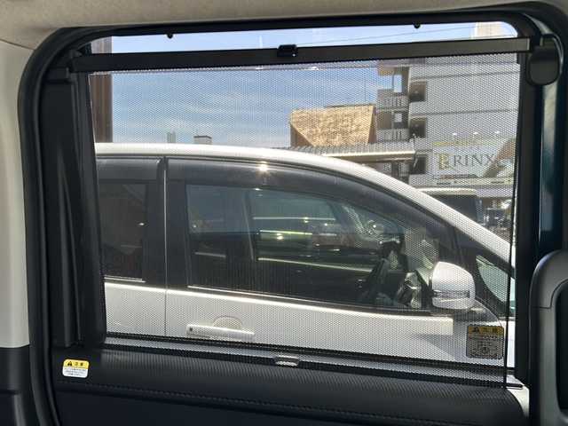 トヨタ ルーミー G 沖縄県 2020(令2)年 7.6万km レーザーブルークリスタルシャイン 社外ナビ・Bluetooth・TV・CD/両側パワースライドドア/ドライブレコーダー/クルーズコントロール/コーナーセンサー/オートライト/衝突軽減システム/LEDヘッドライト/オートマチックハイビーム/スマートキー
