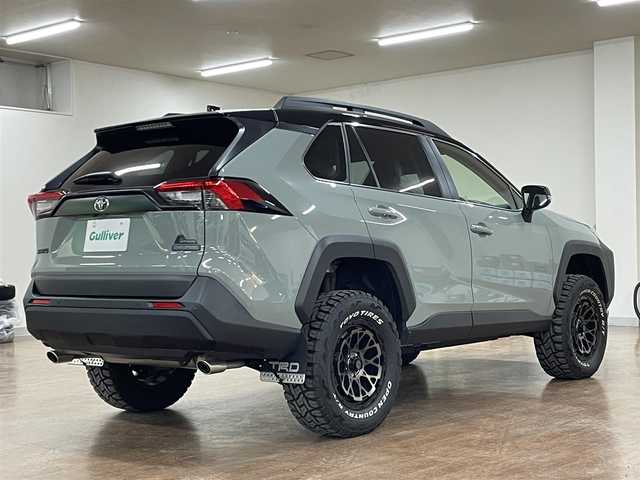 トヨタ ＲＡＶ４ アドベンチャー オフロードPKGⅡ 道央・札幌 2024(令6)年 1万km 緑Ⅱ 4WD/ワンオーナー/リフトアップ/純正ナビ/・フルセグTV/BT/USB/AM/FM/TVキャンセラー/バックカメラ/前席シートヒーター/前席シートベンチレーション/運転席パワーシート/運転席シートメモリ機能/トヨタセーフティセンス/・プリクラッシュセーフティ/・前後パーキングサポートブレーキ/・レーントレーシングアシスト/・ロードサインアシスト/・緊急時操舵支援機能/・低速時加速制御機能/・先行車発進告知機能/横滑り防止装置/前後コーナーセンサー/ブラインドスポットモニター/レーダークルーズコントロール/ビルトインETC2.0/ステアリングヒーター/ステアリングリモコン/電動パーキングブレーキ/ブレーキホールド/純正ラバーマット/オートライト/オートマチックハイビーム/LEDヘッドライト/フォグライト/プッシュスタート/スマートキー/スペアキー/ブリッジ型ルーフレール/ウインカーミラー/TRDマッドガード/ダウンヒルアシストコントロール/4x4Engineering製17インチAW/新車時保証書/取扱説明書