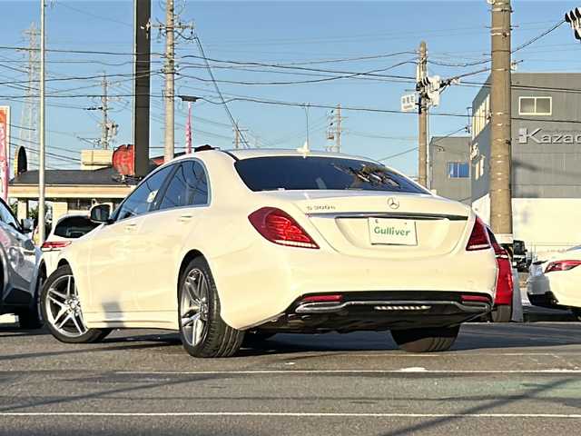 メルセデス・ベンツ Ｓ３００ ハイブリッド AMGライン 愛知県 2015(平27)年 0.6万km ダイヤモンドホワイト /登録時走行距離5555キロ//禁煙/ワンオーナー/正規ディーラー車//AMGライン/ラグジュアリーパッケージ/レーダーセーフティパッケージ//パノラミックスライディングルーフ//純正ナビ/フルセグ/CD/DVD/SD/BT/MSV//全方位カメラ/ETC2.0/HUD//コンビステア/ステアスイッチ/パドルシフト//黒革シート/全席シートヒーター/前席メモリ付パワーシート//ハンズフリーパワートランクリッド//アンビエントライト//照明付きバニティミラー//ランバーサポート//ACC/LIM/BSM/アテンションアシスト//レーンキープアシスト//PRE-SAFEブレーキ/ステアリングアシスト//クリアランスソナー//純正フロアマット//新車時保証書//取扱説明書//スペアスマートキー有