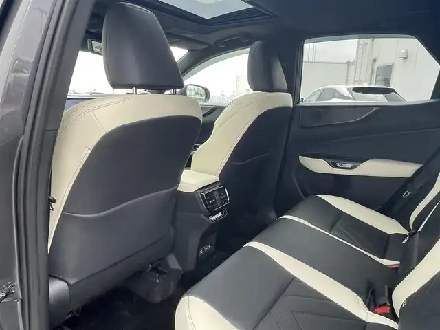 レクサス ＮＸ 350h バージョンL 東京都 2022(令4)年 2.9万km ソニッククロム