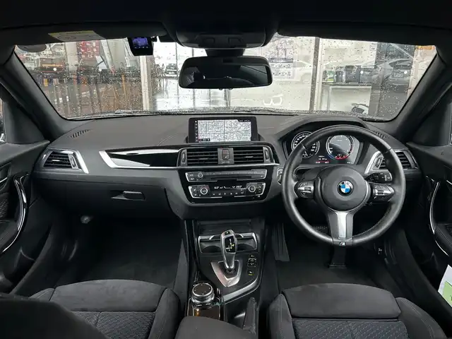 ＢＭＷ １１８ｄ 富山県 2018(平30)年 3万km 黒 コンフォートパッケージ/パーキングサポートパッケージ/コンフォートアクセス/HDDナビ/バックカメラ/アイドリングストップ/クルーズコントロール/プッシュスタート/ミラー内臓ETC/Bluetooth接続/DVD/CD再生/シートヒーター/LEDヘッドライト/横滑り防止/衝突軽減