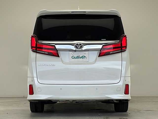 トヨタ アルファード S Cパッケージ 愛知県 2023(令5)年 2.8万km ホワイトパールクリスタルシャイン トヨタセーフティセンス/衝突軽減システム/純正９型ディスプレイオーディオ（ナビあり）/フリップダウンモニター/三眼LEDヘッドライト/両側パワースライドドア/レーダークルーズコントロール/シートヒーター/エアシート/フルセグ/CD/Bluetooth/バックカメラ/電動リアゲート/パワーシート/コーナーセンサー/純正アルミホイール/ETC２．０/ブラインドスポットモニター/インテリジェントミラー/ステアリングヒーター/リアオートエアコン/オートマチックハイビーム/ドライブレコーダー/ステアリングスイッチ/スマートキー/プッシュスタート