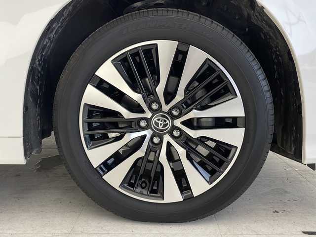 トヨタ アルファード S Cパッケージ 愛知県 2023(令5)年 2.8万km ホワイトパールクリスタルシャイン トヨタセーフティセンス/衝突軽減システム/純正９型ディスプレイオーディオ（ナビあり）/フリップダウンモニター/三眼LEDヘッドライト/両側パワースライドドア/レーダークルーズコントロール/シートヒーター/エアシート/フルセグ/CD/Bluetooth/バックカメラ/電動リアゲート/パワーシート/コーナーセンサー/純正アルミホイール/ETC２．０/ブラインドスポットモニター/インテリジェントミラー/ステアリングヒーター/リアオートエアコン/オートマチックハイビーム/ドライブレコーダー/ステアリングスイッチ/スマートキー/プッシュスタート