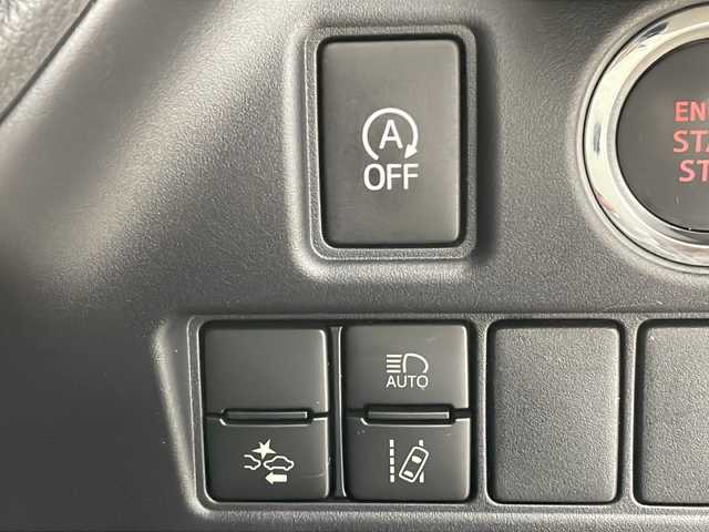 トヨタ ヴォクシー ZS 煌Ⅱ 新潟県 2020(令2)年 4.3万km ブラック 純正メモリナビ/（BT/FM/AM/フルセグTV）/バックカメラ/ステアリングスイッチ/両側パワースライドドア/純正フリップダウンモニター/純正LEDオートヘッドライト/電格ミラー/ウィンカーミラー/ドアバイザー/純正16インチアルミホイール/ビルトインETC