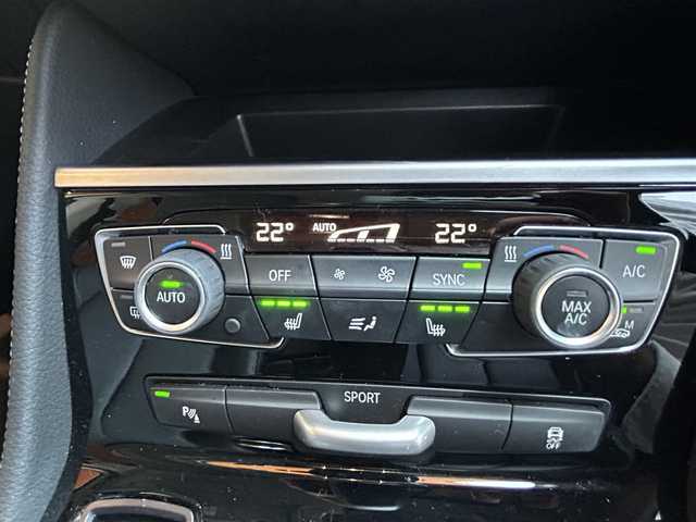 ＢＭＷ ＢＭＷ ２１８ｄ グランツアラー ラグジュアリー 高知県 2021(令3)年 6.6万km ミネラルホワイト ワンオーナー/純正HDDナビ/【FM/AM/BT】/コンフォートパッケージ/アドバンストアクティブセーフティパッケージ/HUD/バックカメラ/クルーズコントロール(追従走行有り)/衝突被害軽減ブレーキ/パーキングサポートブレーキ/パーキングアシスト/横滑り防止/レザーシート/シートヒーター/パワーシート(メモリ機能有り)/コーナー、バックセンサー/パワーバックドア/ミラー一体型ETC/前後ドライブレコーダー/オートワイパー/オートライト/純正LEDライト/プッシュスタート/MTモード付きAT/アイドリングストップ/純正・社外アルミホイール 17インチ/純正フロアマット/スペアキー×1【スマートキー】