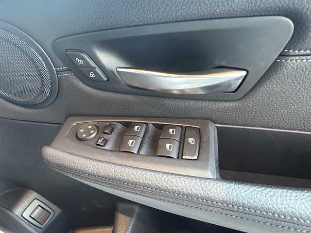 ＢＭＷ ＢＭＷ ２１８ｄ グランツアラー ラグジュアリー 高知県 2021(令3)年 6.6万km ミネラルホワイト ワンオーナー/純正HDDナビ/【FM/AM/BT】/コンフォートパッケージ/アドバンストアクティブセーフティパッケージ/HUD/バックカメラ/クルーズコントロール(追従走行有り)/衝突被害軽減ブレーキ/パーキングサポートブレーキ/パーキングアシスト/横滑り防止/レザーシート/シートヒーター/パワーシート(メモリ機能有り)/コーナー、バックセンサー/パワーバックドア/ミラー一体型ETC/前後ドライブレコーダー/オートワイパー/オートライト/純正LEDライト/プッシュスタート/MTモード付きAT/アイドリングストップ/純正・社外アルミホイール 17インチ/純正フロアマット/スペアキー×1【スマートキー】