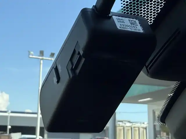 レクサス ＵＸ 250h Fスポーツ 千葉県 2020(令2)年 2.7万km ホワイトノーヴァガラスフレーク 純正コネクトナビ/フルセグTV/CD/DVD/BT/USB/レーダークルーズコントロール/パワーバックドア/パノラミビューニューモニター/バックカメラ/本革シート/シートヒーター/パドルシフト/ステアリングヒーター/ブラインドスポットモニター/オートライト/オートハイビーム/LEDヘッドライト/純正18インチAW