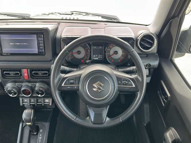 スズキ ジムニー シエラ JC 三重県 2020(令2)年 3.8万km ミディアムグレー 純正9型ナビ/全席シートヒーター/前方ドライブレコーダー/クルーズコントロール/レーンキープアシスト/ダウンヒルアシストコントロール/ステアリングリモコン/ヒーテッドドアミラー/電動格納ミラー/禁煙車