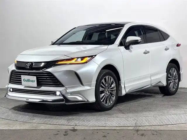 トヨタ ハリアー Z 大阪府 2023(令5)年 1.7万km プラチナホワイトパールマイカ モデリスタエアロ　サンルーフ　全方位カメラ　レザーシート　純正ナビＴＶ　レーダークルコン　衝突軽減　ＥＴＣ　ドラレコ　パワーシート　ＢＳＭ　レーンアシスト　アイドリングストップ　スマートキー