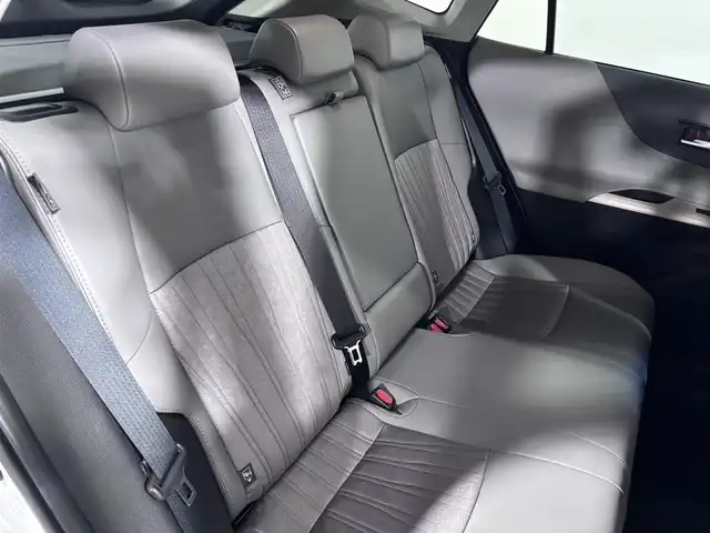 トヨタ ハリアー Z 大阪府 2023(令5)年 1.7万km プラチナホワイトパールマイカ モデリスタエアロ　サンルーフ　全方位カメラ　レザーシート　純正ナビＴＶ　レーダークルコン　衝突軽減　ＥＴＣ　ドラレコ　パワーシート　ＢＳＭ　レーンアシスト　アイドリングストップ　スマートキー