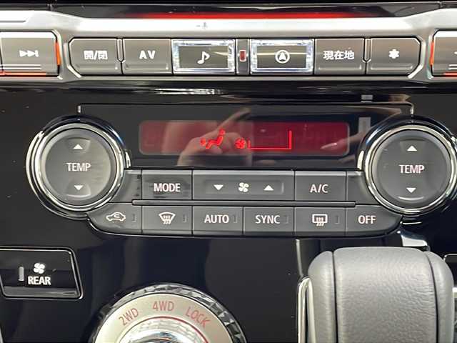 三菱 デリカＤ：５ シャモニー 大阪府 2025(令7)年 0.1千km グラファイトグレーメタリック/ブラックマイカ 登録済未使用車/専用ALPINE11型ナビ/【フルセグTV/Bluetooth/HDMI/CD/DVD/FM/AM】/全方位カメラ/パワーバックドア/ブラインドスポットモニター/両側パワースライドドア/前後コーナーセンサー/センターデフロック/三菱e-Assist/・車線逸脱警報システム/・レーダークルーズコントロール/・衝突被害軽減ブレーキシステム/・オートマチックハイビーム/・後側方車両検知警報システム/・誤発進抑制機能/ハーフレザーシート/D/N席シートヒーター/ステアリングヒーター/パドルシフト/オートホールド/ステアリングスイッチ/LEDヘッドライト/スマートキー/スペアキー/保証書/取扱説明書/点検記録簿