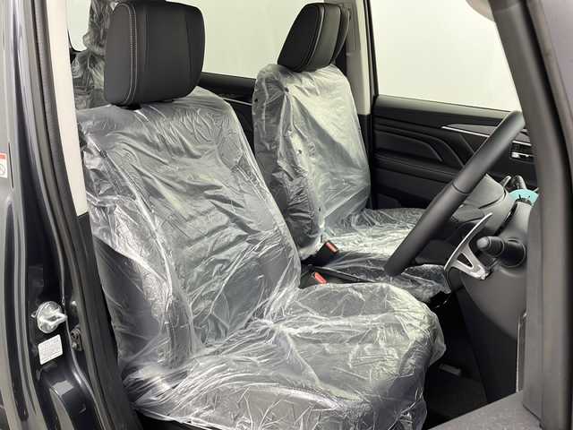 三菱 デリカＤ：５ シャモニー 大阪府 2025(令7)年 0.1千km グラファイトグレーメタリック/ブラックマイカ 登録済未使用車/専用ALPINE11型ナビ/【フルセグTV/Bluetooth/HDMI/CD/DVD/FM/AM】/全方位カメラ/パワーバックドア/ブラインドスポットモニター/両側パワースライドドア/前後コーナーセンサー/センターデフロック/三菱e-Assist/・車線逸脱警報システム/・レーダークルーズコントロール/・衝突被害軽減ブレーキシステム/・オートマチックハイビーム/・後側方車両検知警報システム/・誤発進抑制機能/ハーフレザーシート/D/N席シートヒーター/ステアリングヒーター/パドルシフト/オートホールド/ステアリングスイッチ/LEDヘッドライト/スマートキー/スペアキー/保証書/取扱説明書/点検記録簿