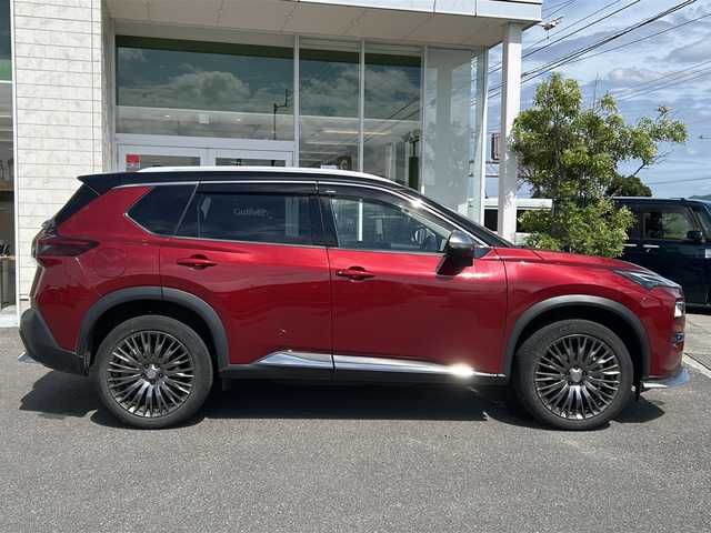 日産 エクストレイル オーテック e－4ORCE 香川県 2022(令4)年 3.3万km 赤／黒 純正12.3インチコネクトナビ/フルセグTV/アラウンドビューモニター/電動リアゲート/D/Nパワーシート/全席シートヒーター/前後コーナーセンサー/デジタルルームミラー/BSM/ステアリングヒーター/ETC