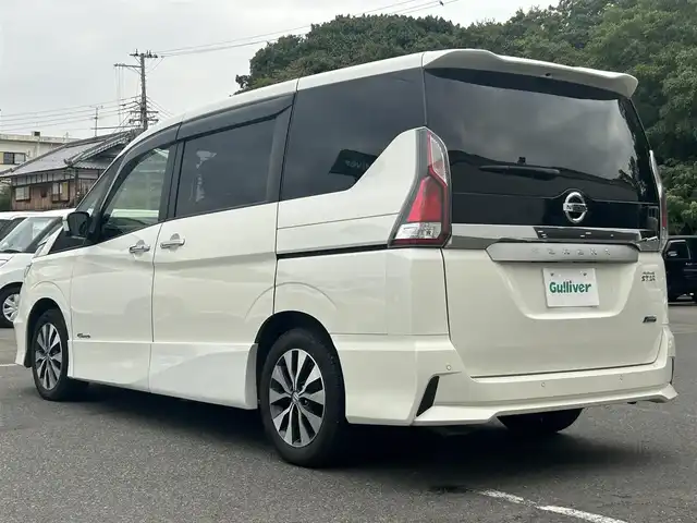 日産 セレナ ハイウェイスター Vセレクション 大阪府 2017(平29)年 5.3万km ブリリアントホワイトパール 純正９インチナビ(BT/フルセグ/CD/DVD)/全方位カメラ/ALPINE後席モニター/プロパイロット/エマージェンシーブレーキ/盗難防止装置/コーナーセンサー/両側パワースライドドア/デジタルインナーミラー/ETC/LEDヘッドライト/オートライト/ドライブレコーダー/純正アルミホイール/純正フロアマット/スペアキー/エンジンスタートボタン