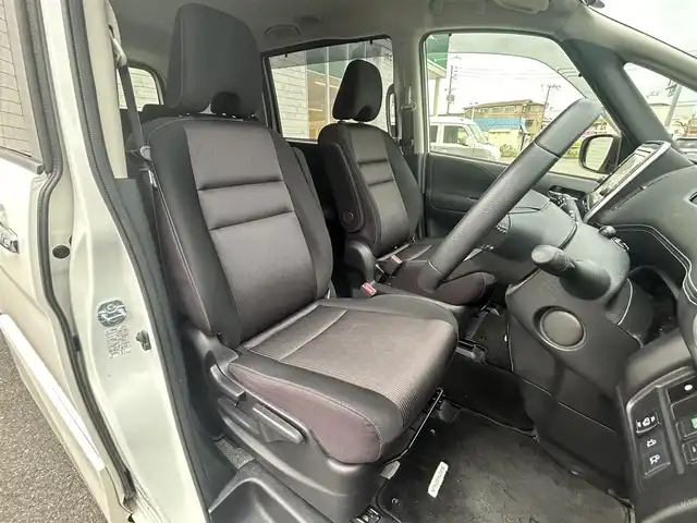 日産 セレナ ハイウェイスター Vセレクション 大阪府 2017(平29)年 5.3万km ブリリアントホワイトパール 純正９インチナビ(BT/フルセグ/CD/DVD)/全方位カメラ/ALPINE後席モニター/プロパイロット/エマージェンシーブレーキ/盗難防止装置/コーナーセンサー/両側パワースライドドア/デジタルインナーミラー/ETC/LEDヘッドライト/オートライト/ドライブレコーダー/純正アルミホイール/純正フロアマット/スペアキー/エンジンスタートボタン