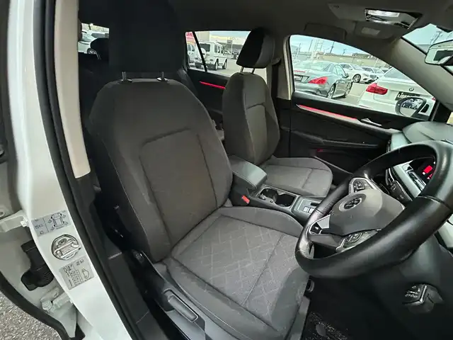 フォルクスワーゲン ＶＷ ゴルフ ヴァリアント 石川県 2022(令4)年 2万km 白 純正メモリナビ/（BT／AM／FM／DVD）/バックカメラ/パワーバックドア/ステアリングスイッチ/パドルシフト/クルーズコントロール/レーンキープアシスト/LEDヘッドライト/オートライト/保証書/取り扱い説明書/スマートキー