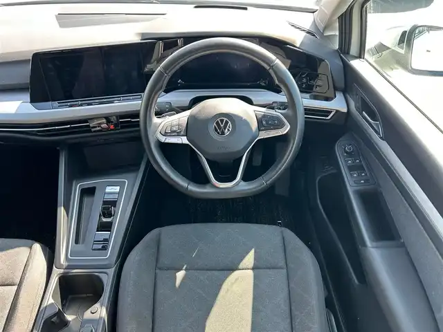 フォルクスワーゲン ＶＷ ゴルフ ヴァリアント 石川県 2022(令4)年 2万km 白 純正メモリナビ/（BT／AM／FM／DVD）/バックカメラ/パワーバックドア/ステアリングスイッチ/パドルシフト/クルーズコントロール/レーンキープアシスト/LEDヘッドライト/オートライト/保証書/取り扱い説明書/スマートキー