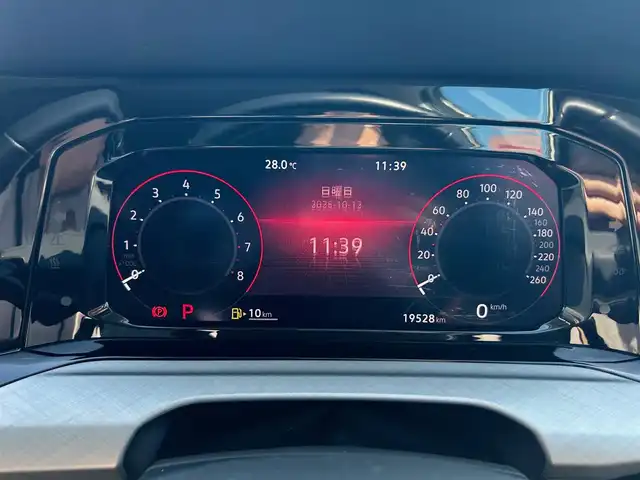 フォルクスワーゲン ＶＷ ゴルフ ヴァリアント 石川県 2022(令4)年 2万km 白 純正メモリナビ/（BT／AM／FM／DVD）/バックカメラ/パワーバックドア/ステアリングスイッチ/パドルシフト/クルーズコントロール/レーンキープアシスト/LEDヘッドライト/オートライト/保証書/取り扱い説明書/スマートキー