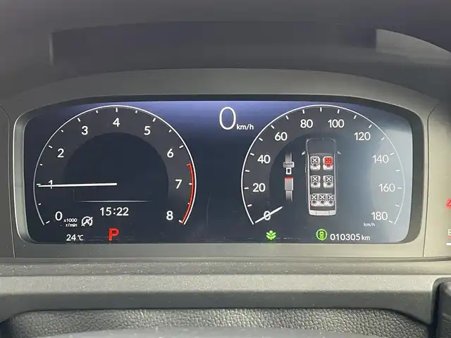 ホンダ ステップワゴン スパーダ 東京都 2024(令6)年 1.1万km グレー ホンダセンシング/純正ナビ/フルセグTV/バックカメラ/衝突被害軽減システム/レーンキープアシスト/電動リアゲート/ブラインドスポットモニター/コーナーセンサー（前後）/シートヒーター（D/N席）/レーダークルーズコントロール/両側電動スライドドア/ETC/前後ドライブレコーダー/パドルシフト/アイドリングストップ/純正フロアマット/オートライト/LEDヘッドライト/純正16インチアルミホイール