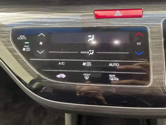 ホンダ オデッセイ アブソルート 20thアニバーサリー 群馬県 2014(平26)年 7.4万km ホワイトオーキッドパール 純正ナビ　純正１２型後席モニター　衝突被害軽減ブレーキ　バックカメラ　クルーズコントロール　アイドリングストップ　両側電動スライドドア　パワーシート　オートライト　ＬＥＤヘッドライト　禁煙車