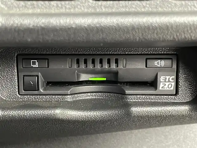 トヨタ ハイエース GL 群馬県 2023(令5)年 1.2万km ブラックマイカ パノラミックビューモニター/デジタルインナーミラー/純正フリップダウンモニター/＝＝＝＝＝/純正7インチナビ/・AM/FM/CD/DVD/SD/Bluetooth/フルセグTV/＝＝＝＝＝/デジタルインナーミラー　パノラミックビューモニター　純正フリップダウンモニター　純正７型ナビ　前後ドライブレコーダー　電動スライドドア　プッシュスタート　スマートキー　ＡＣ１００Ｖ電源　ＥＴＣ　禁煙車