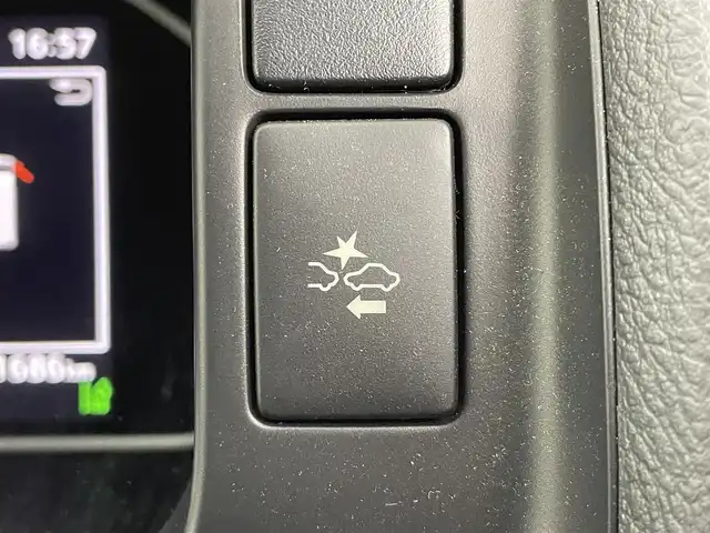 トヨタ ハイエース GL 群馬県 2023(令5)年 1.2万km ブラックマイカ パノラミックビューモニター/デジタルインナーミラー/純正フリップダウンモニター/＝＝＝＝＝/純正7インチナビ/・AM/FM/CD/DVD/SD/Bluetooth/フルセグTV/＝＝＝＝＝/デジタルインナーミラー　パノラミックビューモニター　純正フリップダウンモニター　純正７型ナビ　前後ドライブレコーダー　電動スライドドア　プッシュスタート　スマートキー　ＡＣ１００Ｖ電源　ＥＴＣ　禁煙車