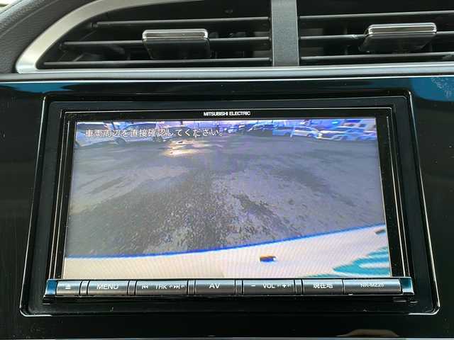 ホンダ シャトル ハイブリッド ホンダセンシング 青森県 2018(平30)年 11.1万km プラチナホワイトパール 4WD/社外メモリナビ/Bluetooth・SD・USB/バックカメラ/ホンダセンシング/衝突軽減ブレーキ/追従クルーズコントロール/路外逸脱抑制機能/誤発進抑制機能/ワイパーデアイサー/ビルトインETC/LEDヘッドライト/フォグランプ/スマートキー/プッシュスタート