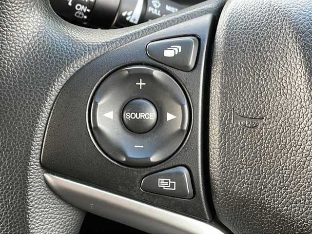 ホンダ シャトル ハイブリッド ホンダセンシング 青森県 2018(平30)年 11.1万km プラチナホワイトパール 4WD/社外メモリナビ/Bluetooth・SD・USB/バックカメラ/ホンダセンシング/衝突軽減ブレーキ/追従クルーズコントロール/路外逸脱抑制機能/誤発進抑制機能/ワイパーデアイサー/ビルトインETC/LEDヘッドライト/フォグランプ/スマートキー/プッシュスタート