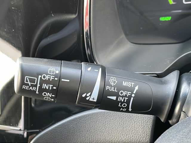 ホンダ シャトル ハイブリッド ホンダセンシング 青森県 2018(平30)年 11.1万km プラチナホワイトパール 4WD/社外メモリナビ/Bluetooth・SD・USB/バックカメラ/ホンダセンシング/衝突軽減ブレーキ/追従クルーズコントロール/路外逸脱抑制機能/誤発進抑制機能/ワイパーデアイサー/ビルトインETC/LEDヘッドライト/フォグランプ/スマートキー/プッシュスタート