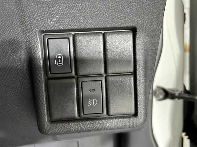 日産 ルークス ハイウェイスター 佐賀県 2010(平22)年 13.3万km スノーパールホワイト 純正7インチナビ/ワンセグTV/Bluetooth/片側パワースライドドア/純正フロアマット/電動格納ミラー/スマートキー/スペアキー×１/オートライト/純正14インチアルミホイール